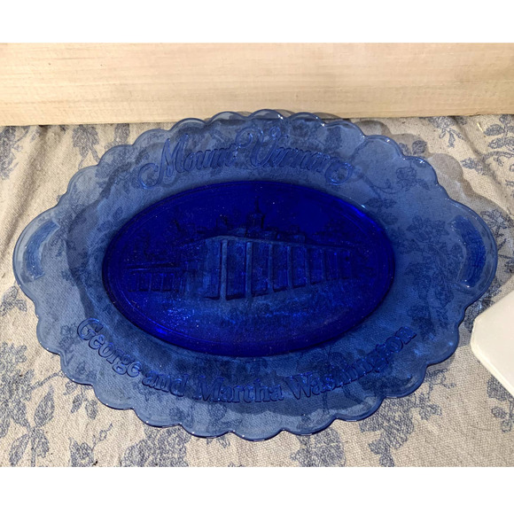 VTG Avon Boxed Set of Mt Vernon Plate and 2 Hostess Soaps - Picture 5 of 13